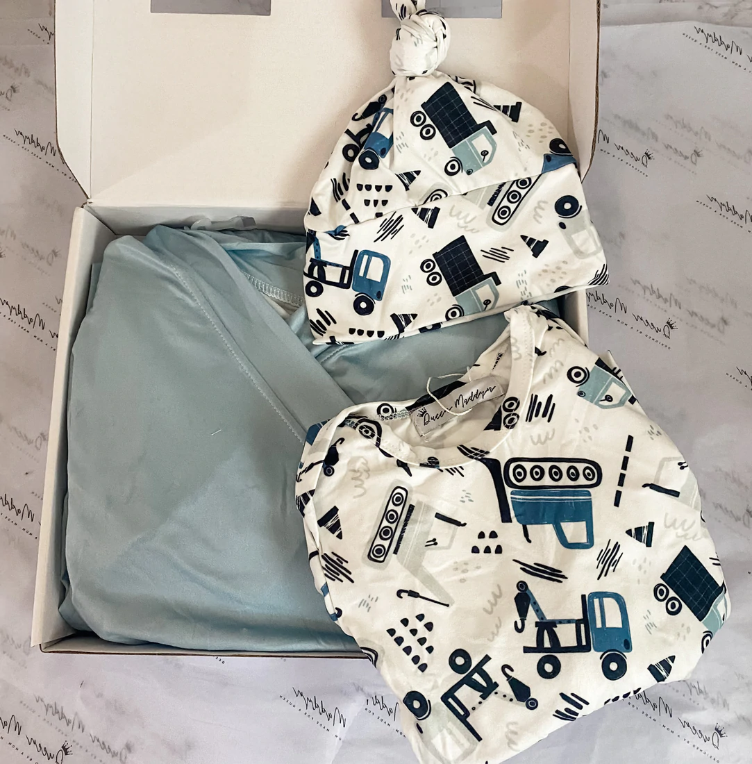 Jesse - Mommy & Baby Gift Box with Royal Blue Robe